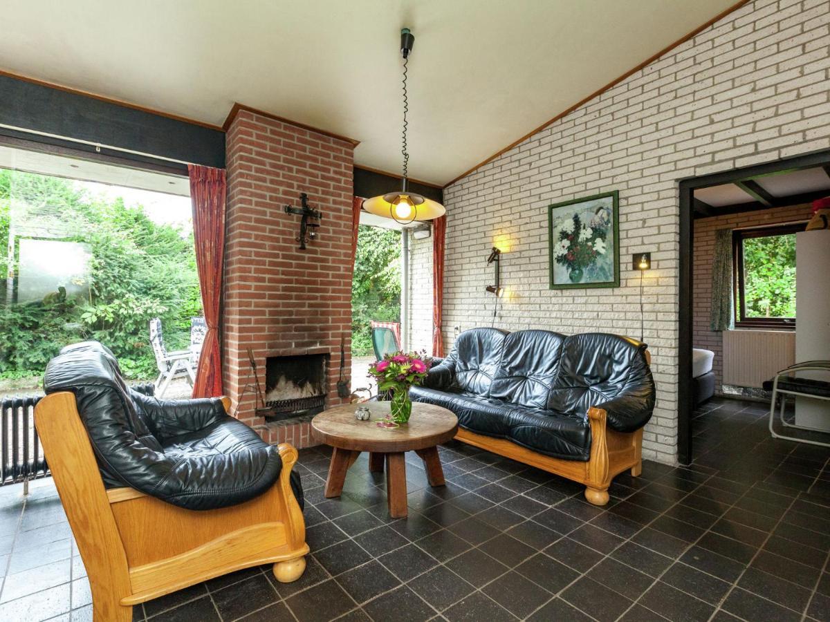 Comfortable Detached Bungalow 65 M2 Kamperland Buitenkant foto